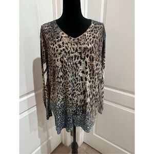 NWT Jessie & jane animal print long sleeve blouse